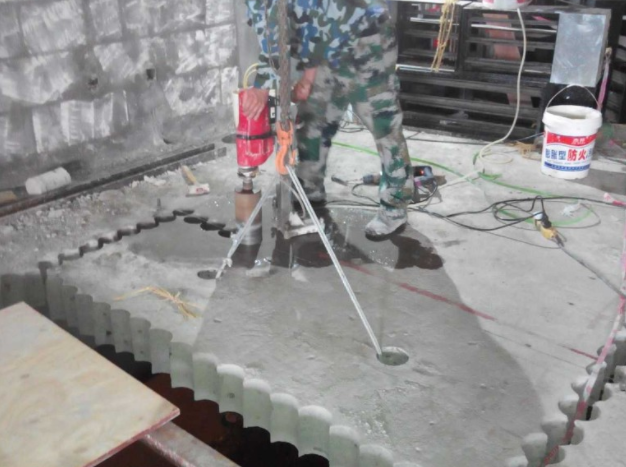 西湖区混凝土静力切割施工电话：混凝土地面拆除方法你了解吗/>
<blockquote class=